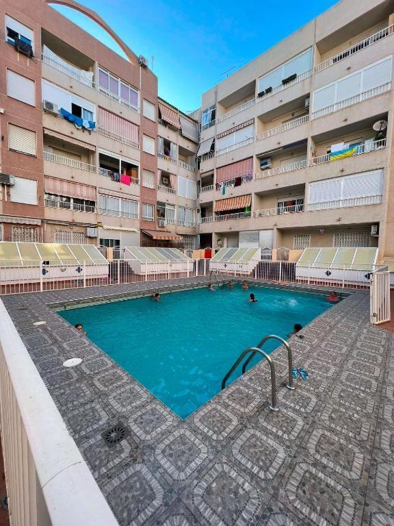 Kiara Apartament - With Garage Torrevieja Exteriör bild
